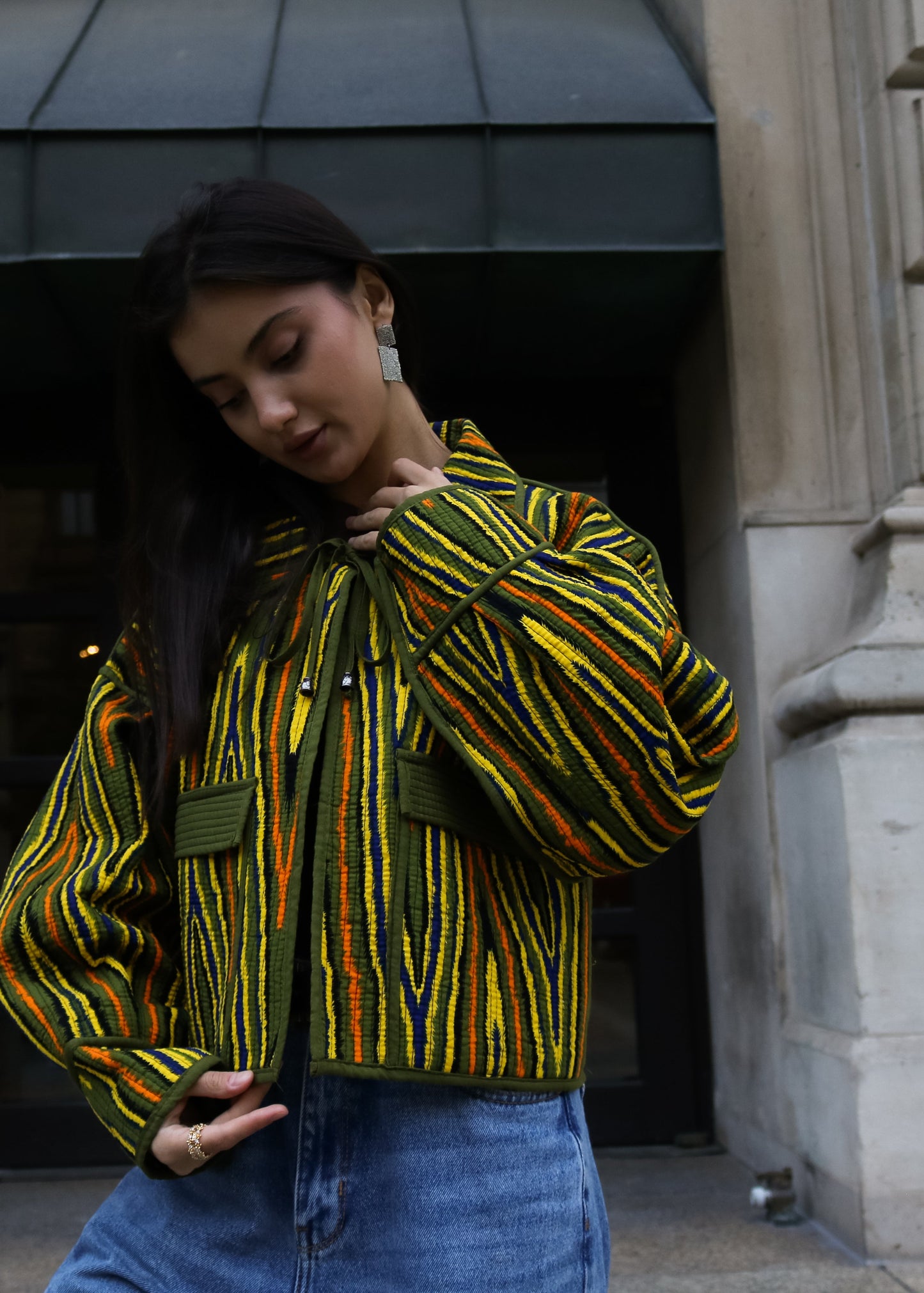 Doppelseitige Ikat Jacke aus Usbekistan (Handarbeit, Baumwolle-Seide, One Size)