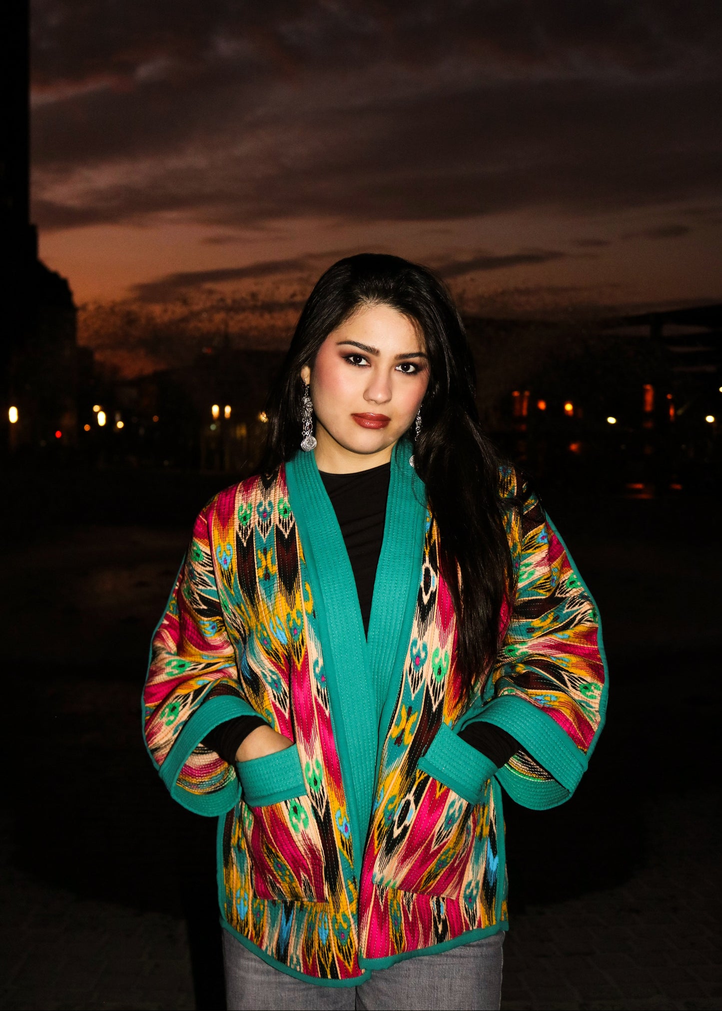 Zweiseitiger Chapan „Teal Ikat Glow“