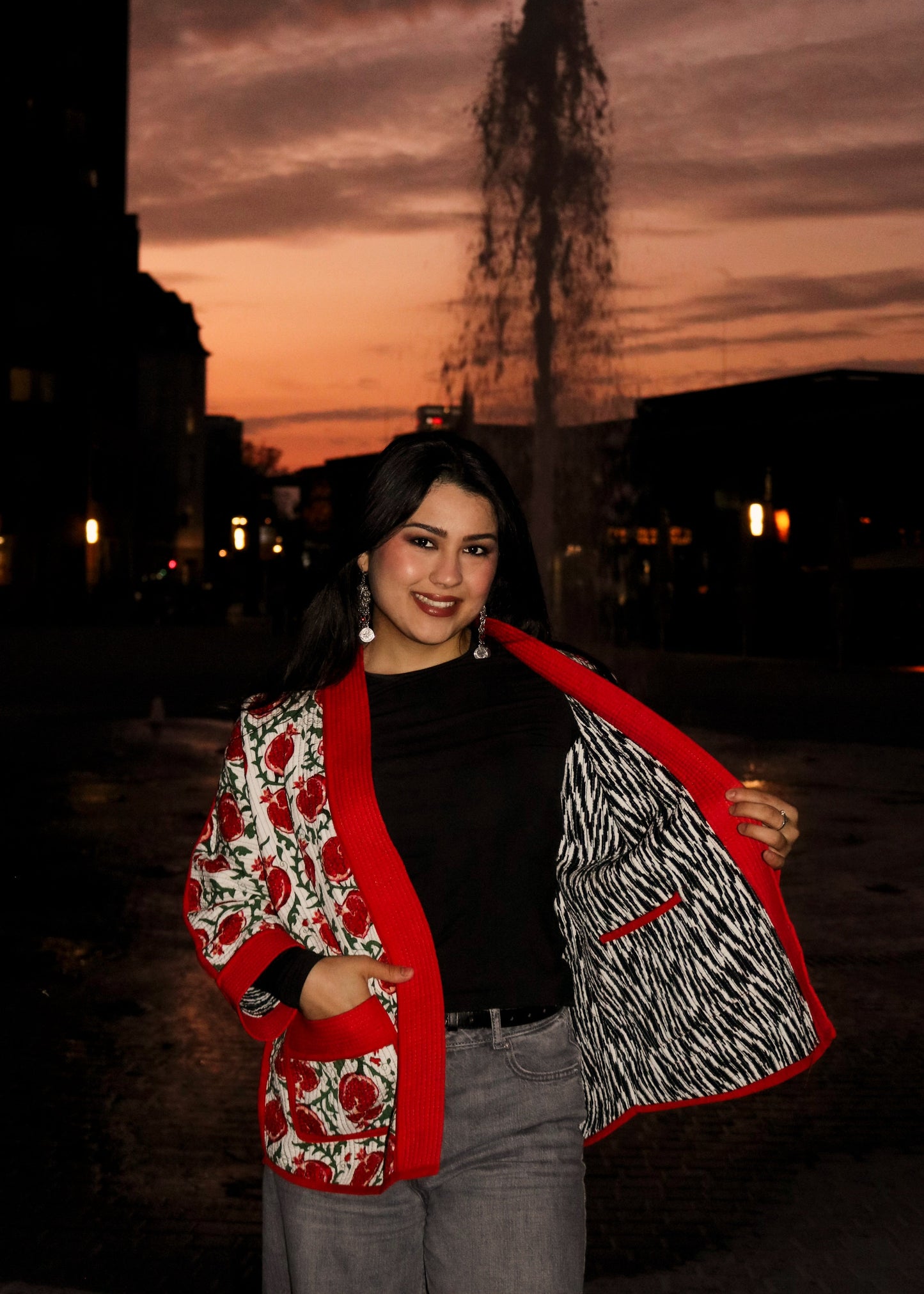 Zweiseitiger Chapan „Red Pomegranate“