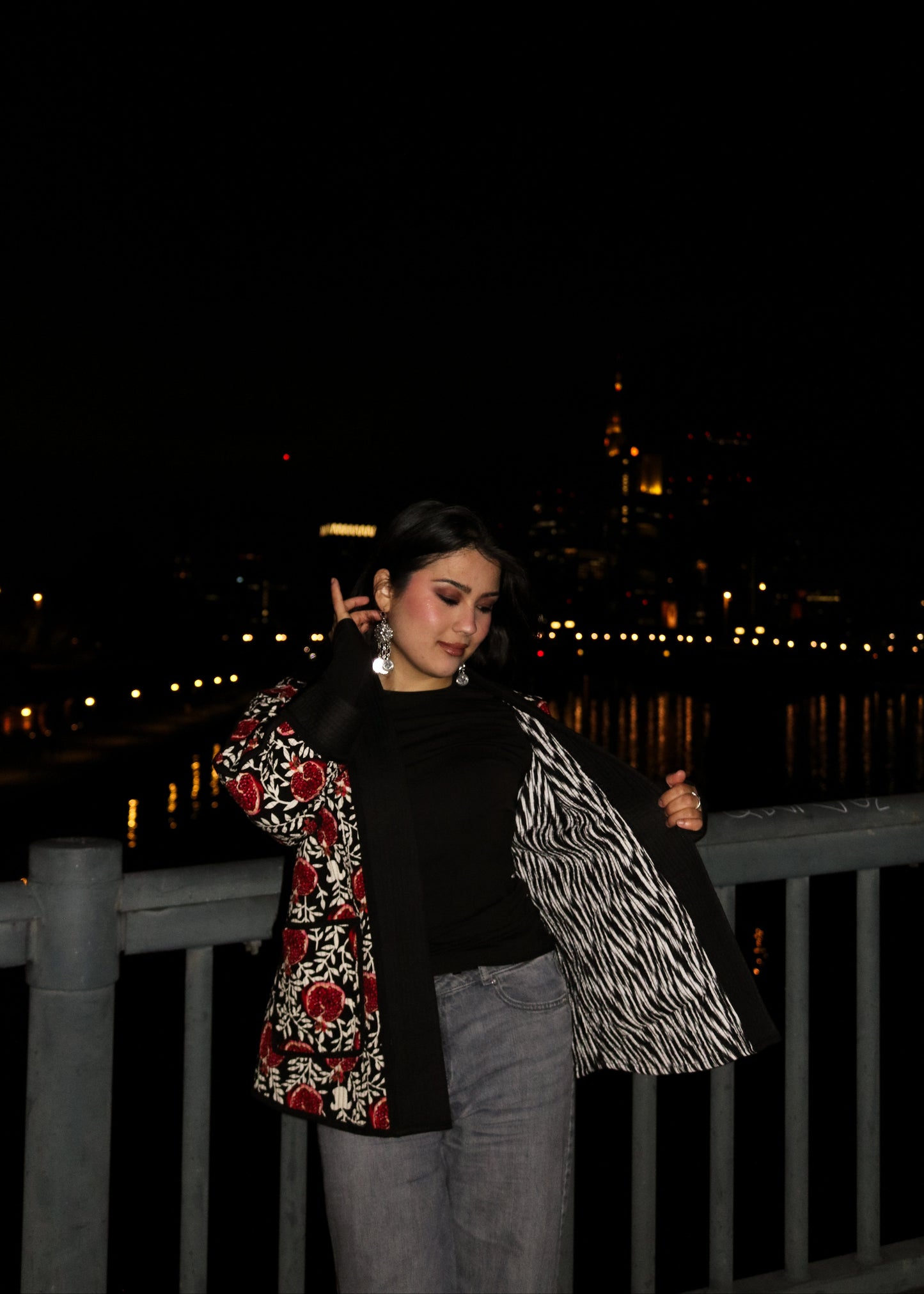 Zweiseitiger Chapan „Black Rose“