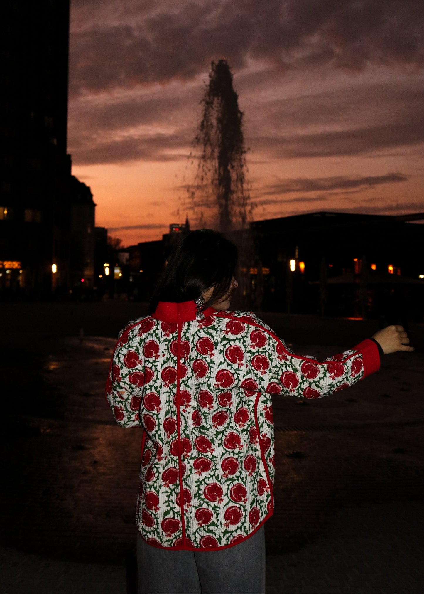 Zweiseitiger Chapan „Red Pomegranate“