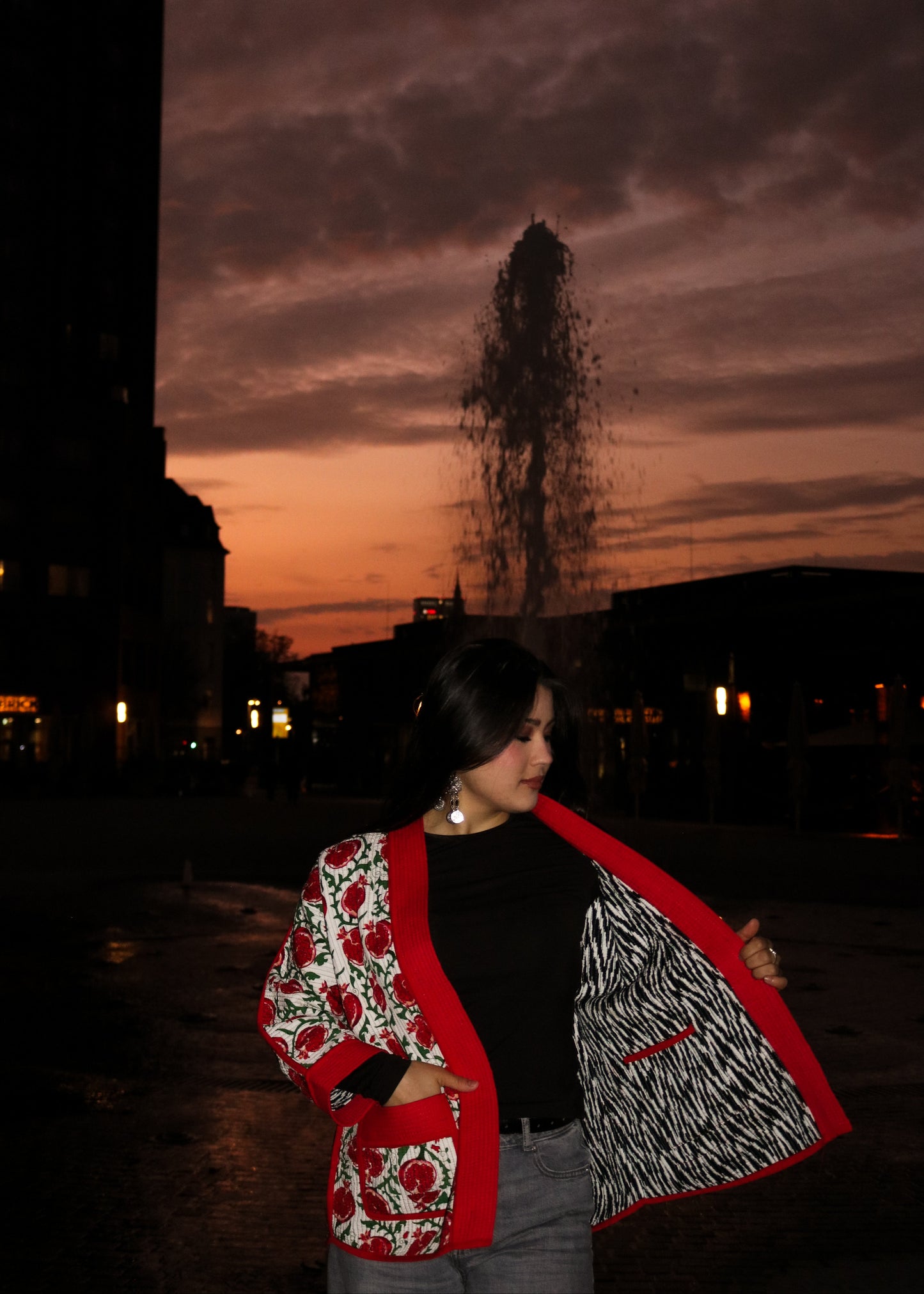 Zweiseitiger Chapan „Red Pomegranate“