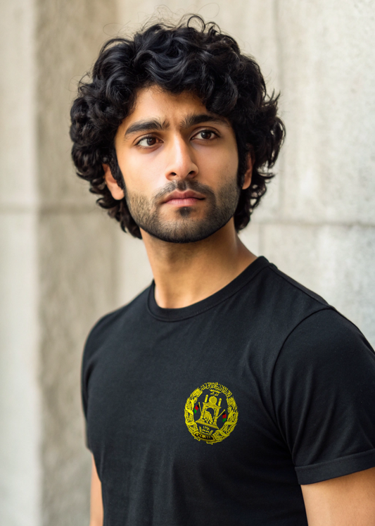 T-Shirt mit gesticktem Afghanistan-Wappen – Unisex