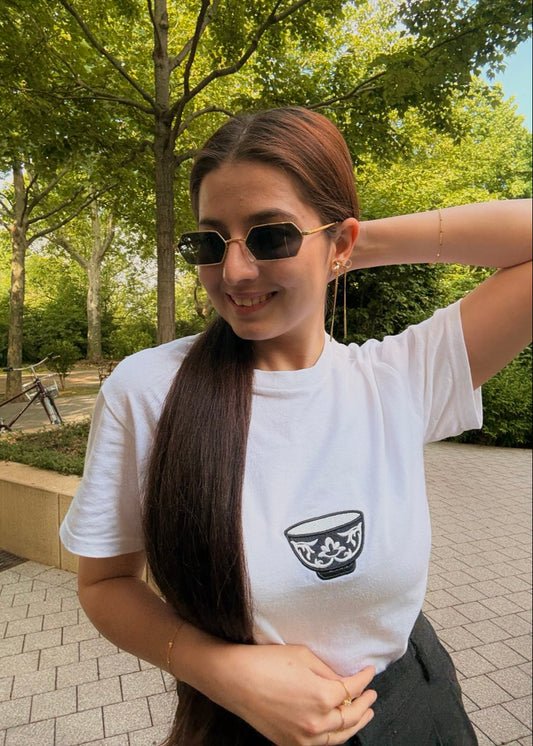 Unisex T-Shirt with Ethno-Design: Piyala