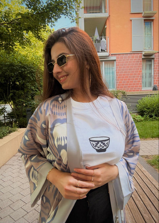 Unisex T-Shirt with Ethno-Design: Piyala