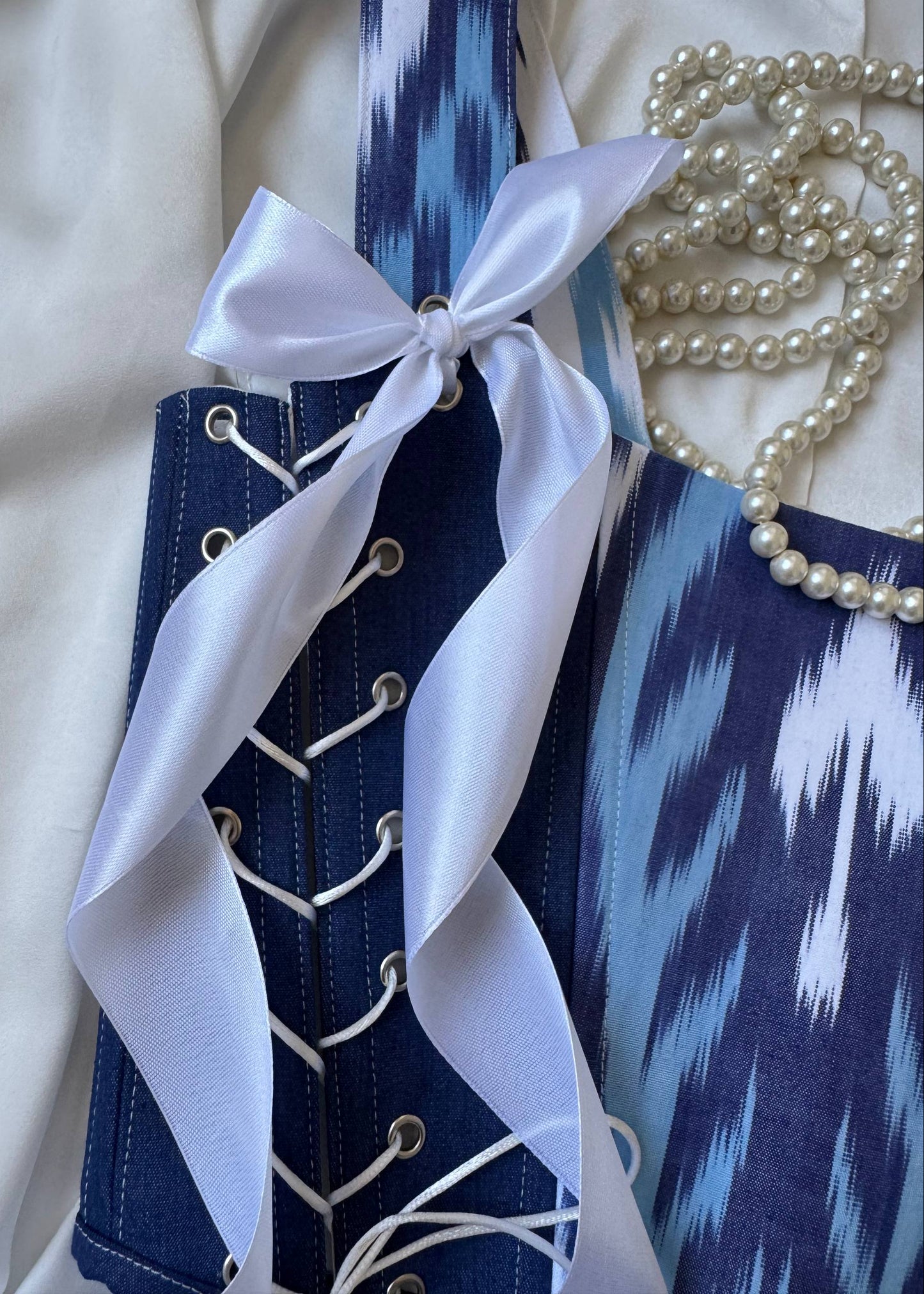 Korsett „Blue Silk Wave“