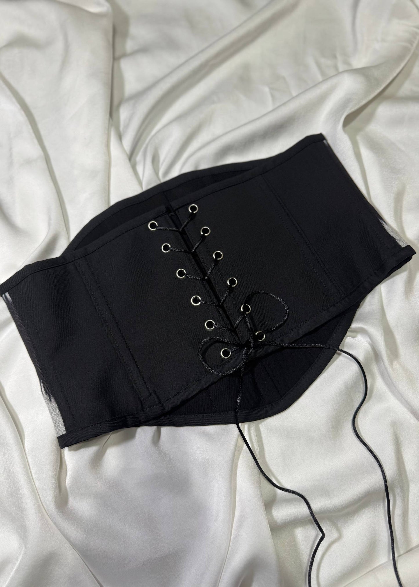 Ikat Korsett – Rot-Schwarz