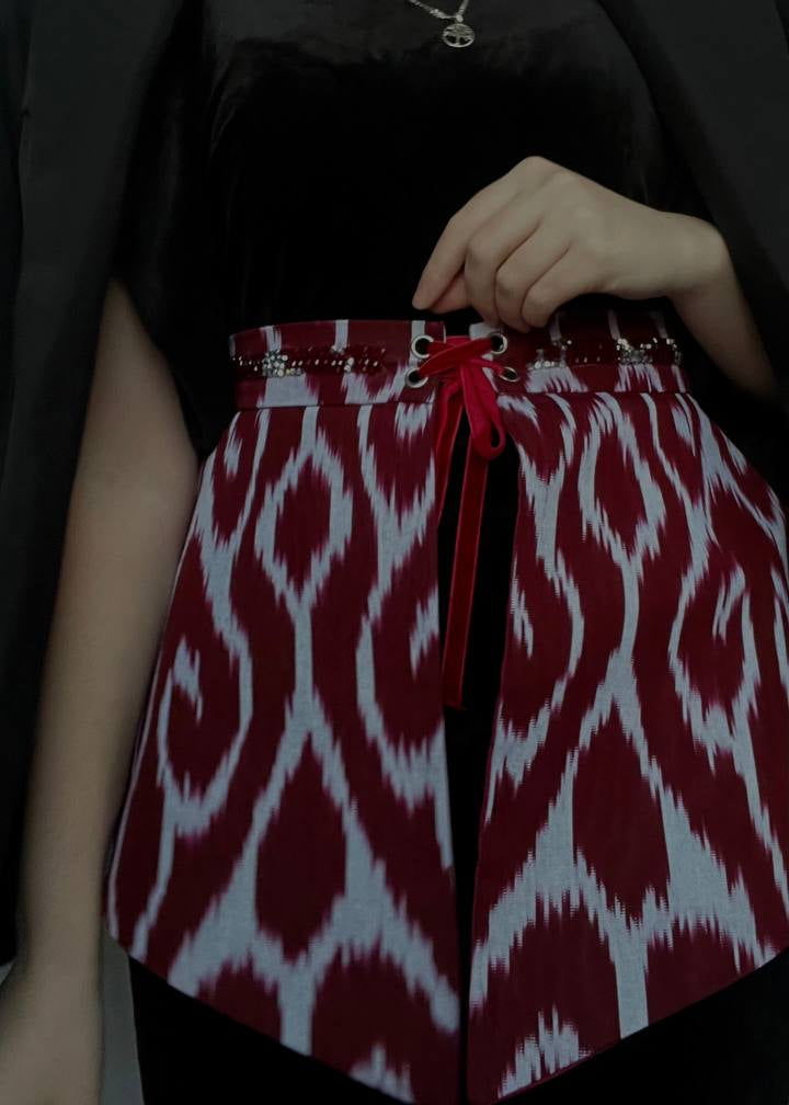 Baske aus traditionellem Ikat (Handarbeit)