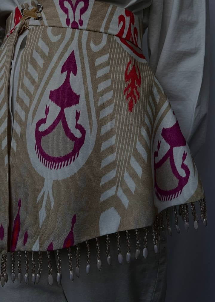 Baske aus Adras/Ikat-Stoff – Limited Edition