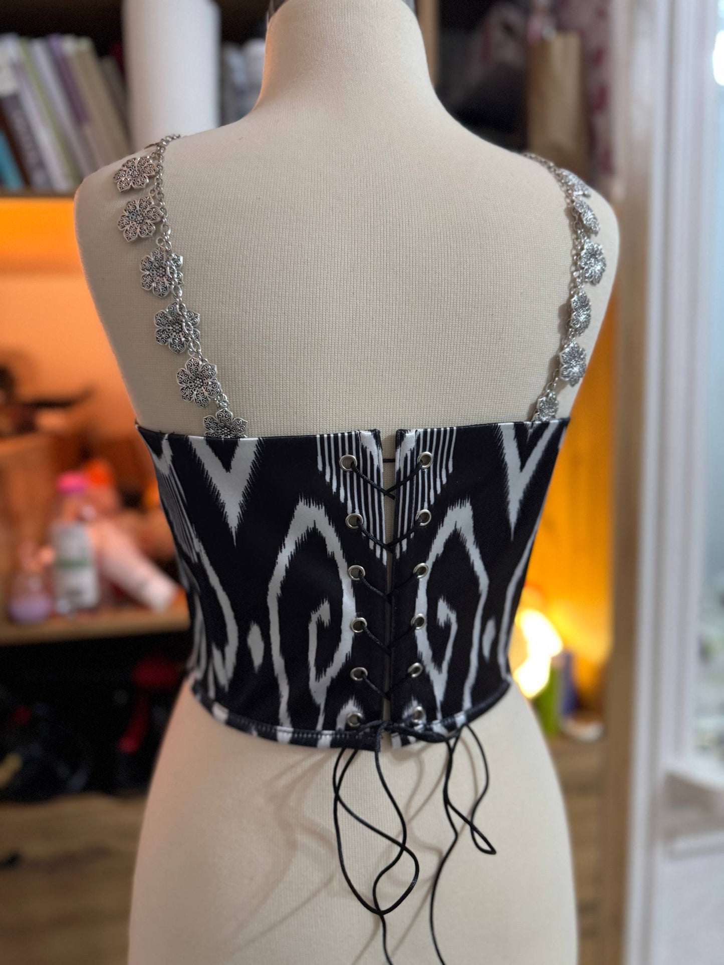 Korsett „Uzbek Atlas Classic“